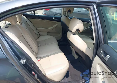 2014 Kia Cadenza Premium from USA, damaged, VIN KNALN4D70E5129957